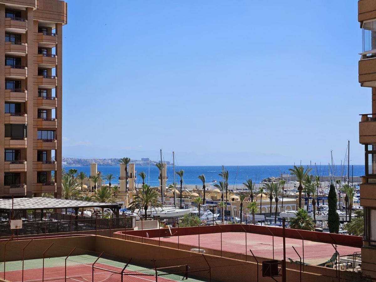Oceanview Terrace Apartment 푸엔히롤라 외부 사진